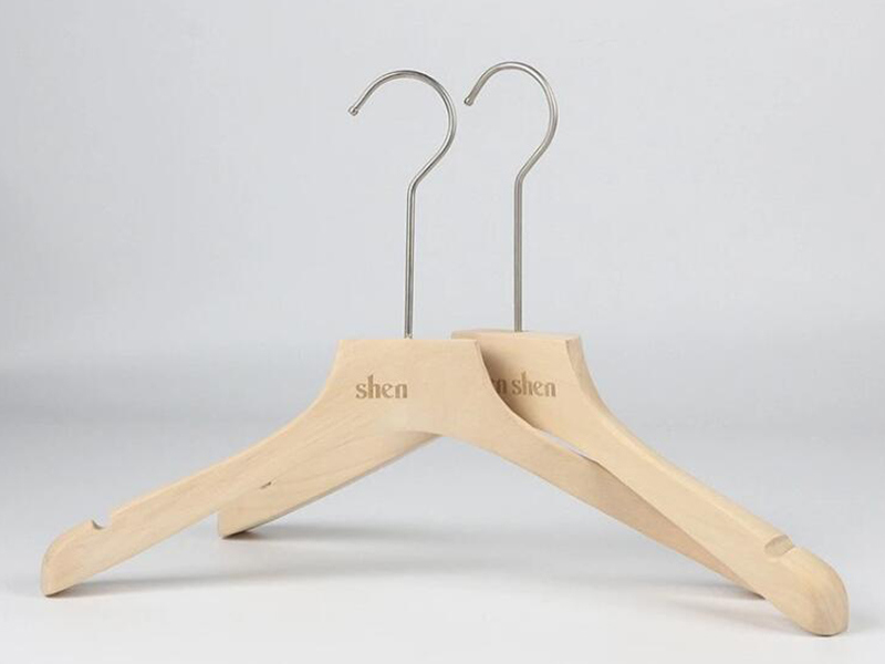 LEEVANS Custom wooden baby clothes hangers manufacturers for kids