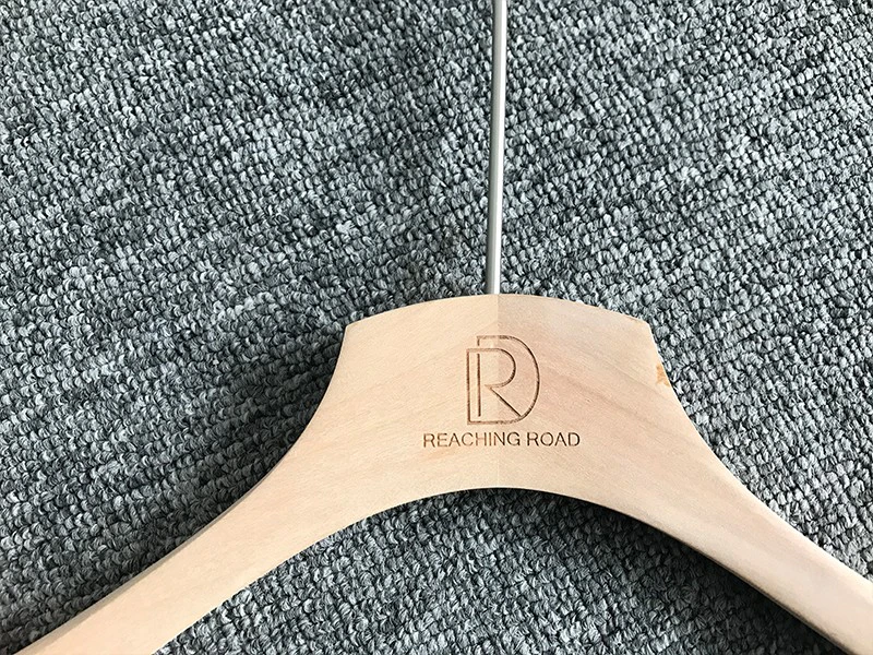 LEEVANS hook wooden pants hangers supplier for kids