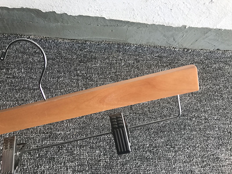 Top wooden coat hangers with clips antirust Supply for children-6