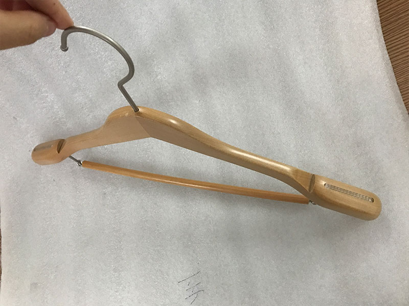 Latest where to buy wooden coat hangers shape manufacturers for clothes-6
