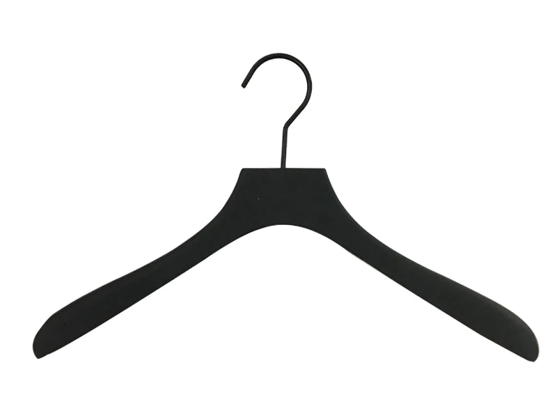 Matte Black Painting Or Covered Rubber Luxury Wooden Clothes Hanger