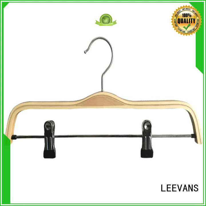 LEEVANS online wooden hangers with metal hook for kids
