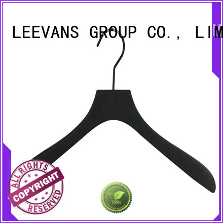 LEEVANS free cheap wooden coat hangers Suppliers for clothes