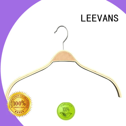 LEEVANS laminated wooden hanger with metal hook for clothes