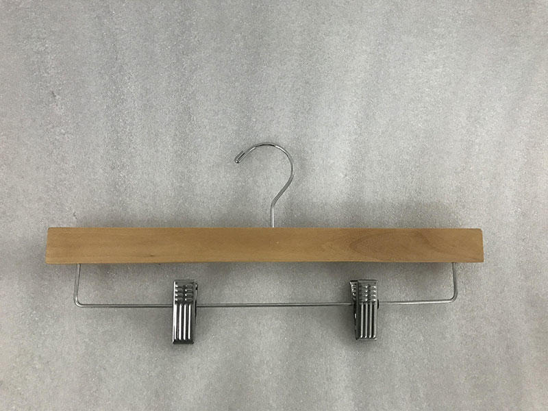 LEEVANS New wooden clip hangers Suppliers for pants-2