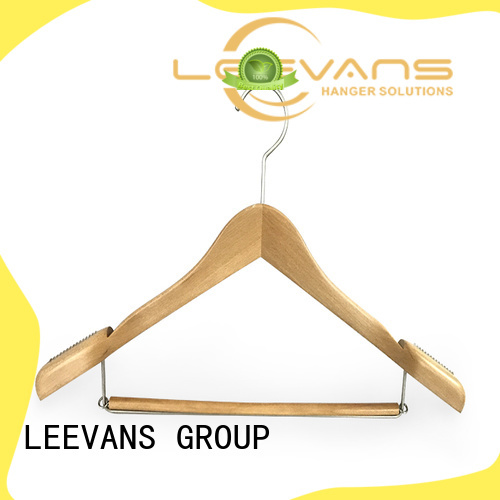 LEEVANS online thin wooden hangers finish for children
