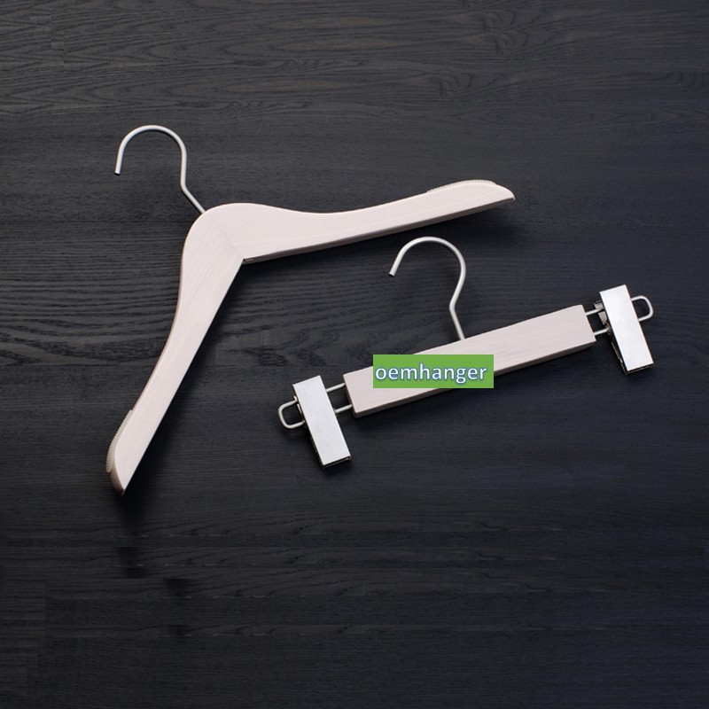 news-LEEVANS-Wooden hangers for clothes-img-1