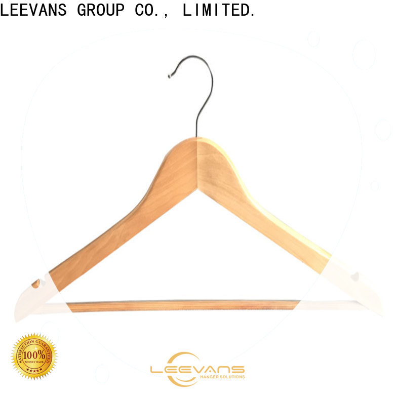 LEEVANS or hotel hangers company for children