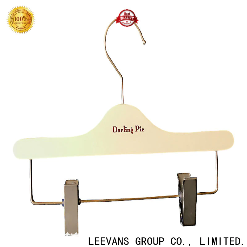 LEEVANS quality sturdy coat hangers Supply for kids