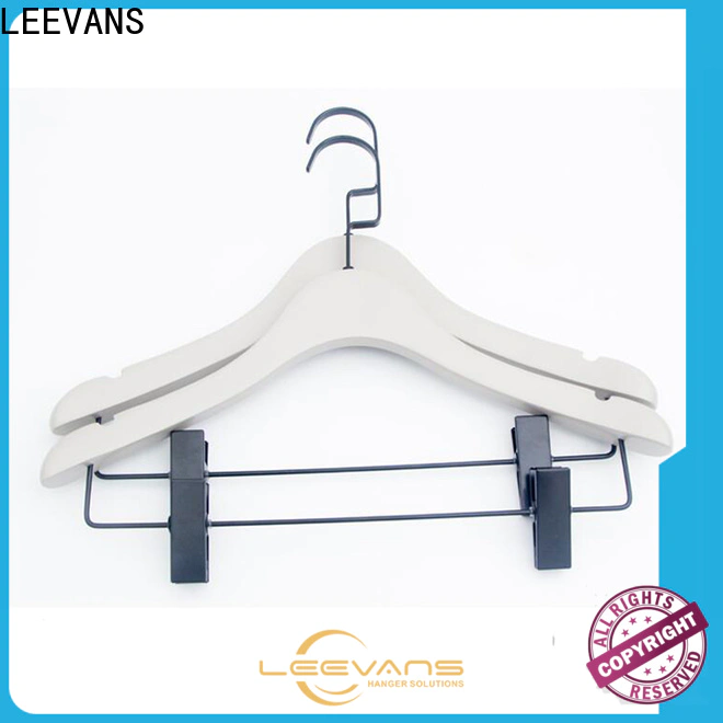 LEEVANS price quality hangers company for children