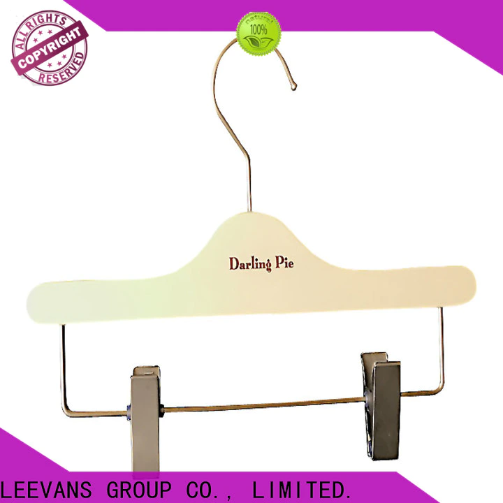 Wholesale small wooden hangers shape Supply for pants