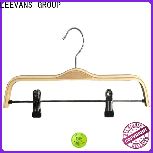 LEEVANS High-quality coloured wooden coat hangers for business