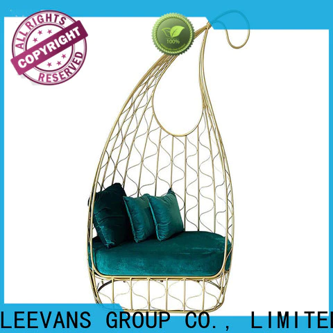 LEEVANS Top clothing shop seating manufacturers