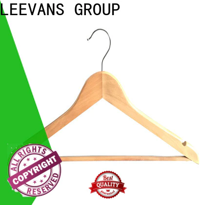 High-quality best wooden suit hangers manufacturers
