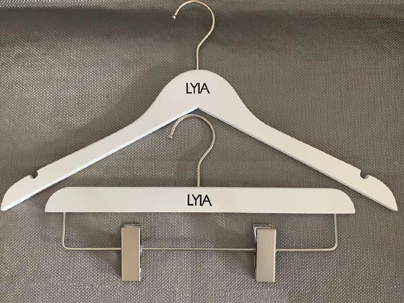 product-White hanger with black logo ,top hanger ,bottom hanger-LEEVANS-img