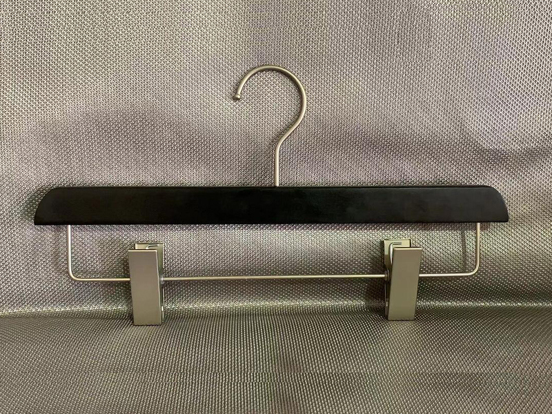 product-LEEVANS-Black wooden hanger with silver metal parts , shirt hanger and pants hanger-img