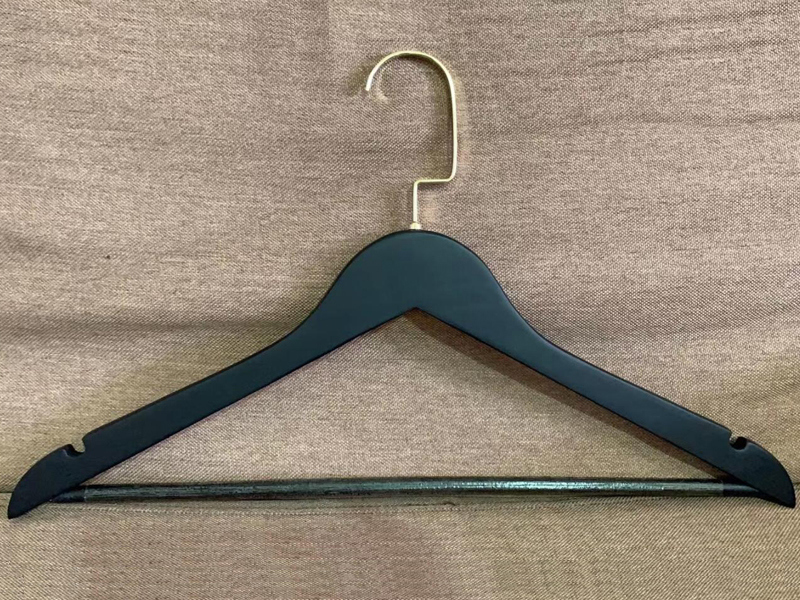 product-LEEVANS-New design wooden hanger , shirt hanger with customized logo , wooden hanger with ba