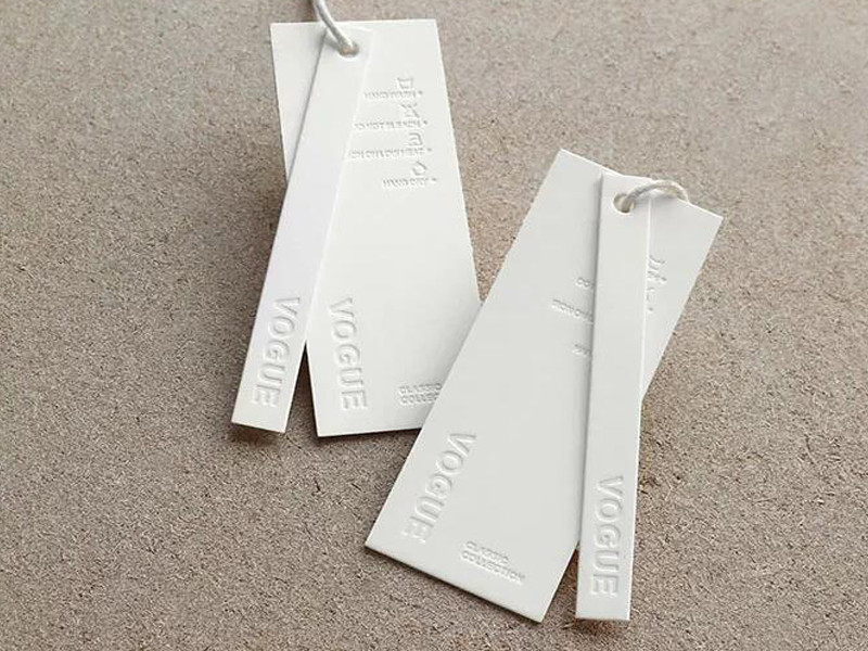 product-White wooden hanger with custom logo-LEEVANS-img