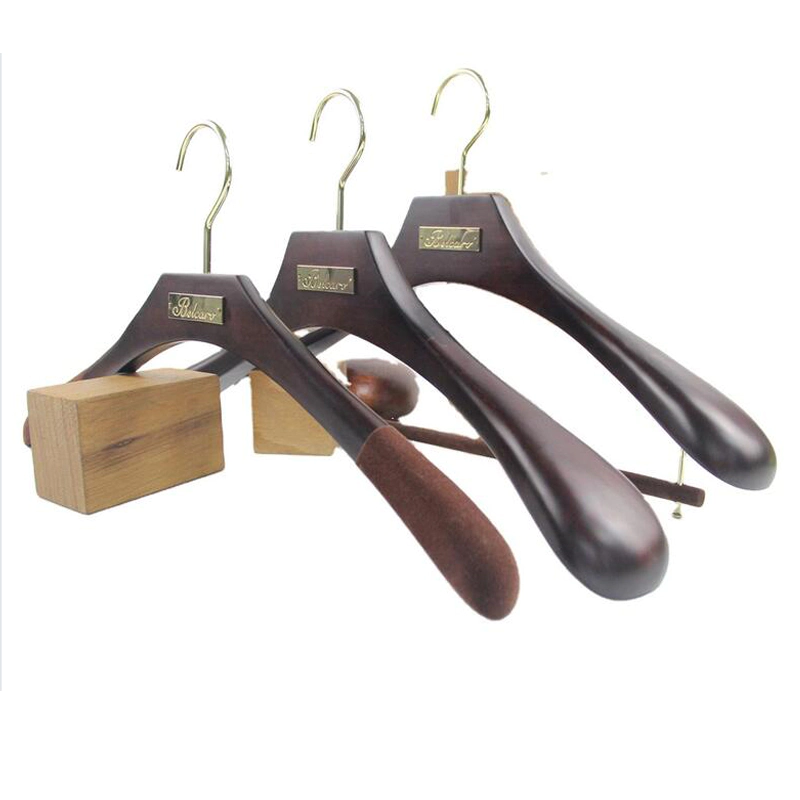 LEEVANS Wholesale where to buy wooden clothes hangers manufacturers