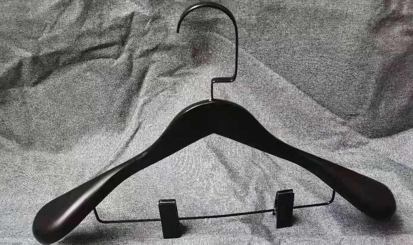 Black Wood Hanger For Suit ,Coat ,Pants And trousers