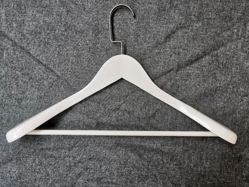 product-LEEVANS-Widly Shoulder 450 mm Suit Hanger In White ,Black-img