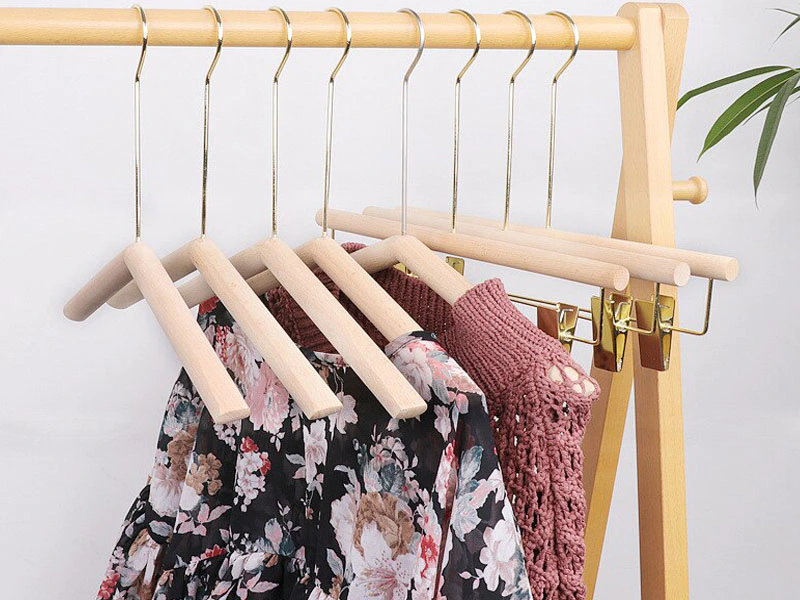 LEEVANS beautiful clothes hangers manufacturers