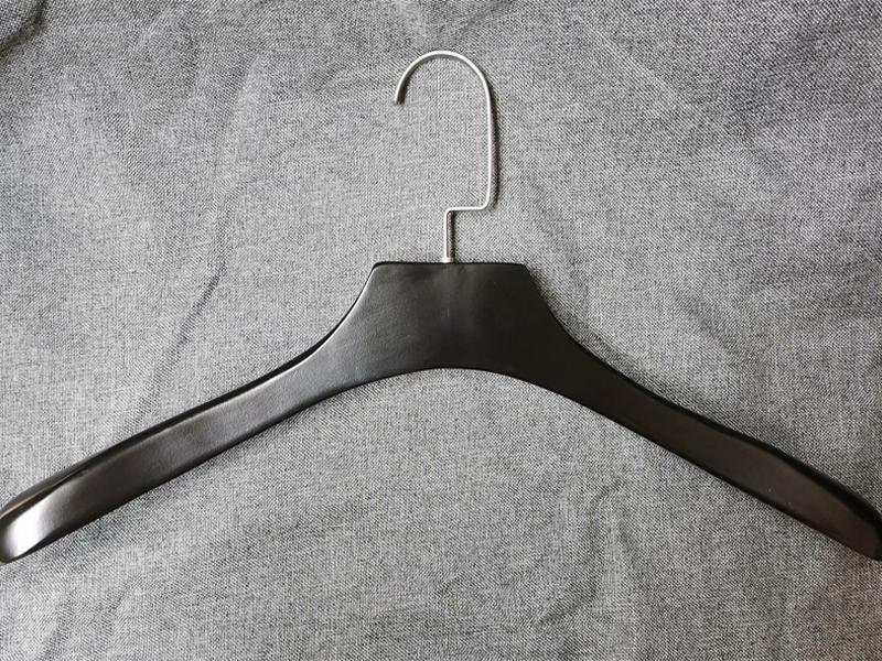product-LEEVANS-Black Top Hanger With 30mm Thickness On Shoulder-img