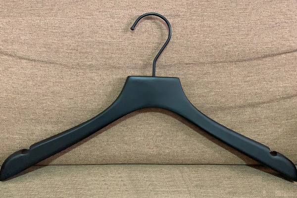 LEEVANS clothes hangers for trousers Supply