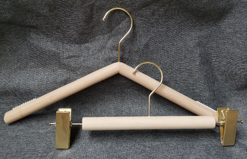 Rod wooden hanger with natural color