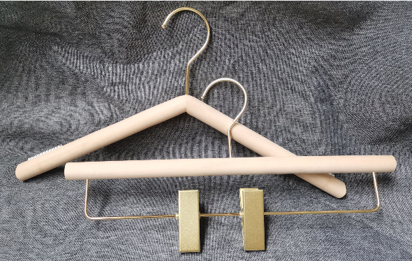 Rod hanger for clothes and pants
