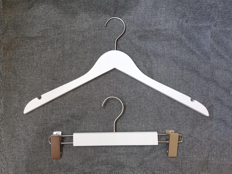 Custom hanger in white , Top hanger , Bottom hanger