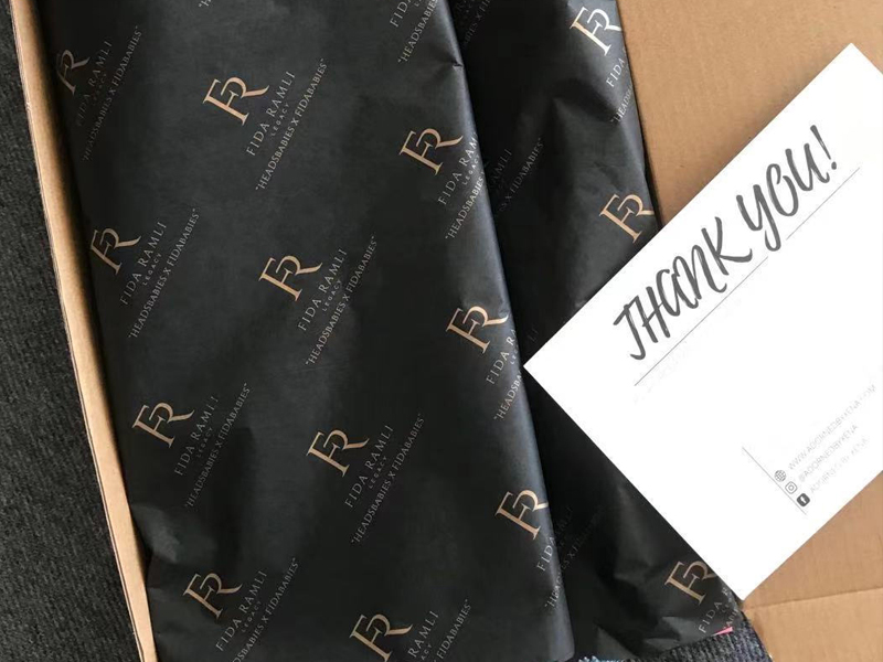product-LEEVANS-Luxury coat hanger in black and gold metal-img-1