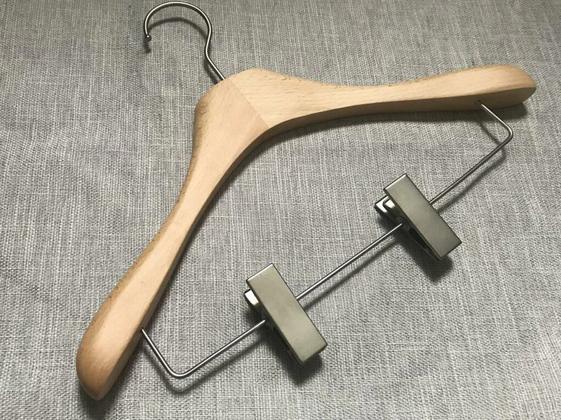 Coat hanger with clips , natural beech wooden