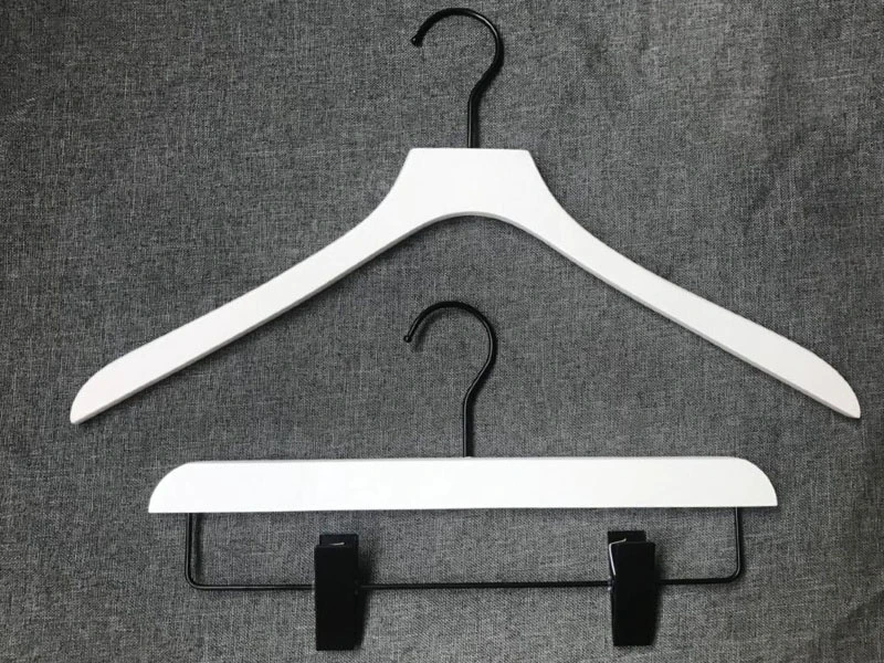 New design for wooden top hangers