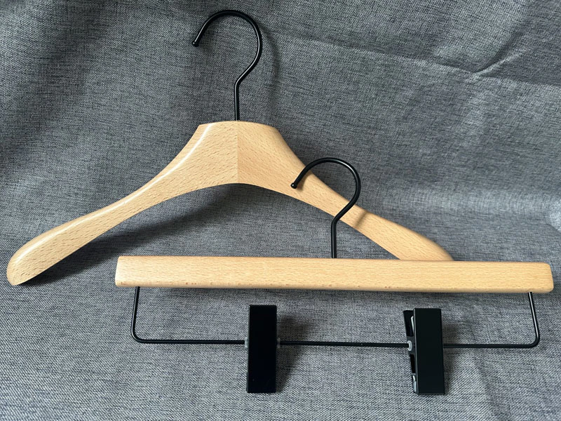 Beech Wooden Hanger  ,3.0 shoulder , Top hanger and bottom hanger