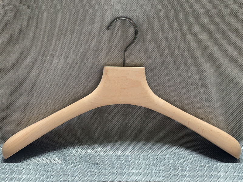 product-Widely shoulder beech wooden hanger ,wooden hanger with clips-LEEVANS-img