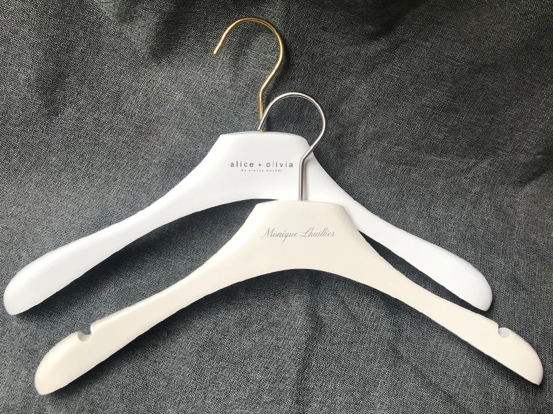 White luxury hanger for women clothes , custom hanger with brand logo