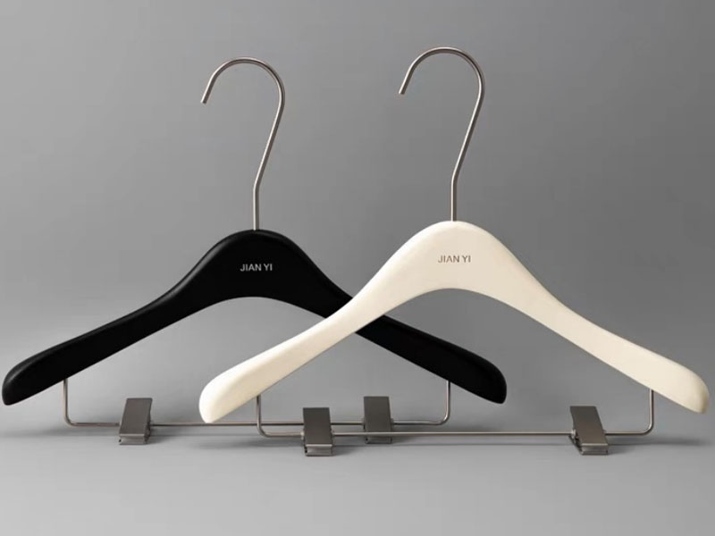 product-LEEVANS-Round head wooden hanger with clips ,hanger with clips for clothes-img