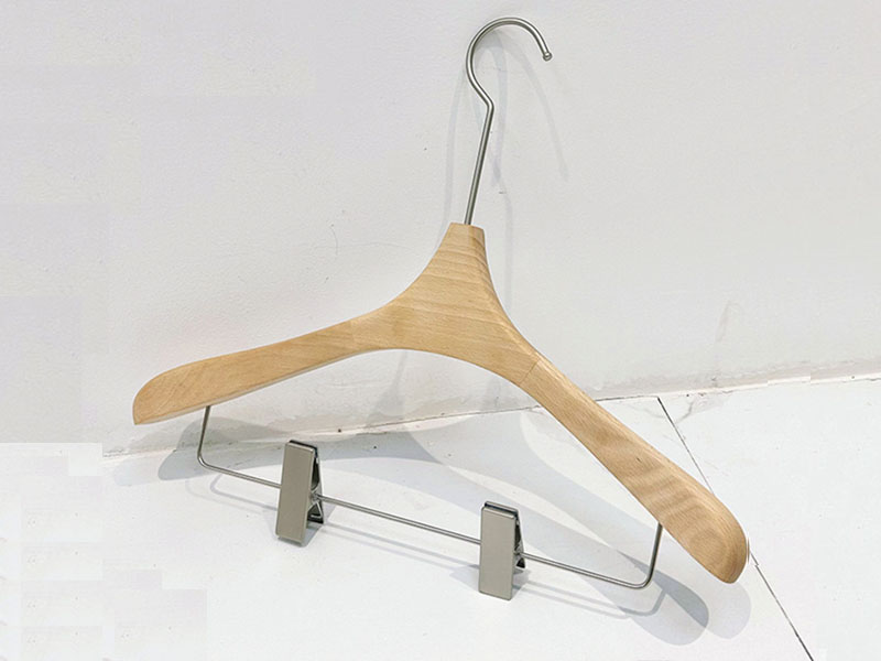 product-LEEVANS-Luxury beech wooden with long silver hook-img