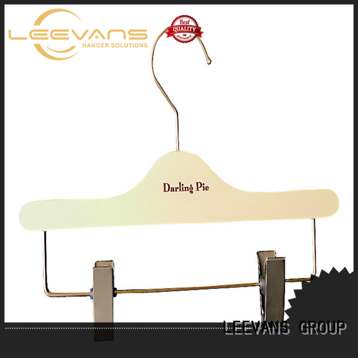 LEEVANS online wooden hangers manufacturer for clothes